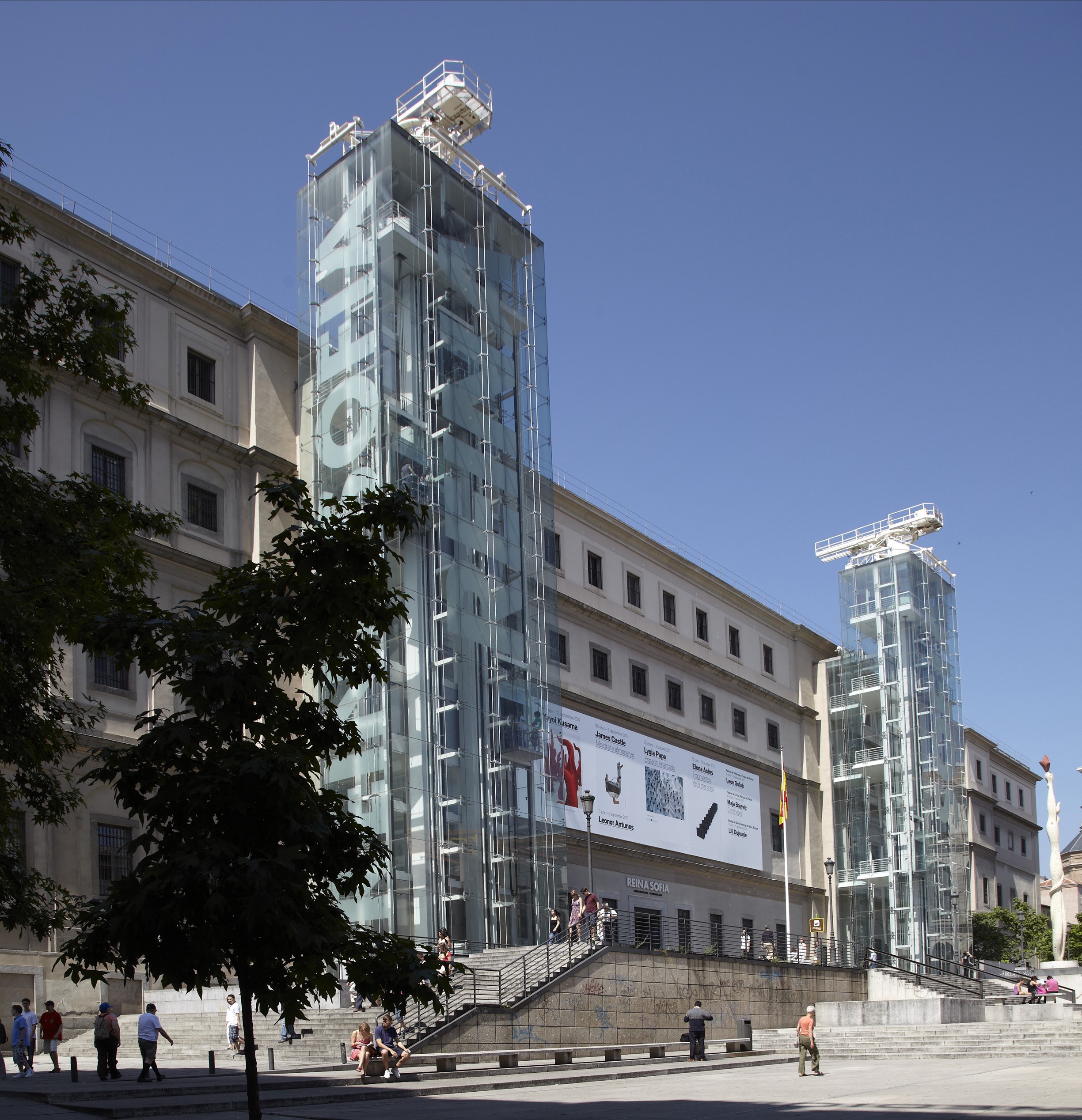 El Museo Reina Sofía y el Centro Niemeyer firman un convenio para la realización conjunta de  proyectos culturales